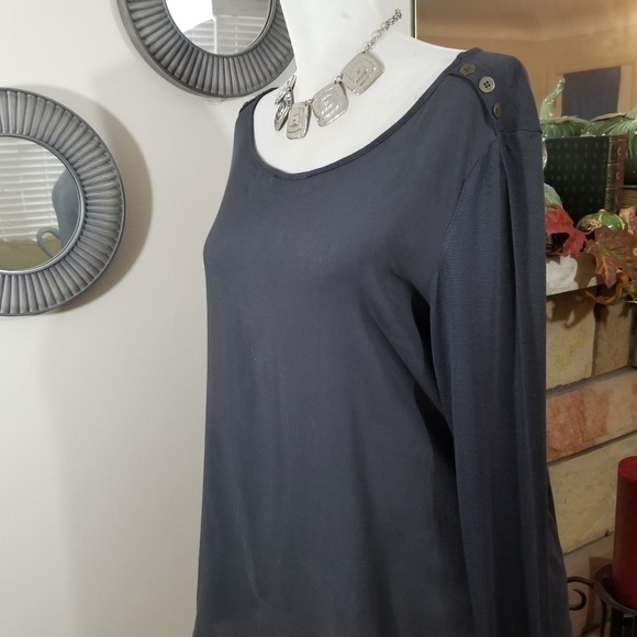 Charming Charlie sz med top lightweight  gray - Picture 4 of 10